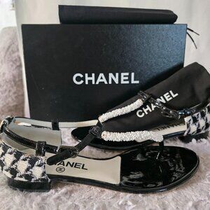 Never Worn CHANEL Tweed T-Strap Sandals Size 37.5